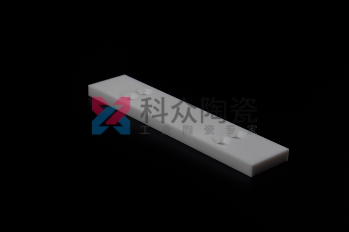 陶瓷板在現代生活的加工應用和優(yōu)勢