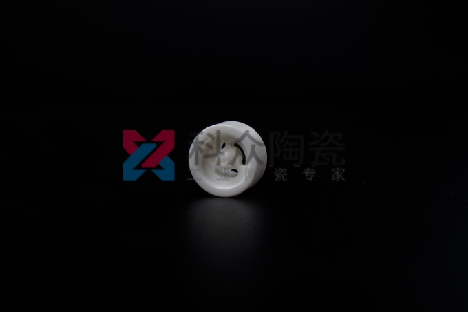 氧化鋯陶瓷加工產(chǎn)生的力學(xué)性能和熱應力特征（